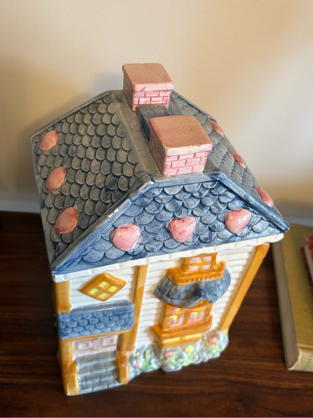 Vintage Ceramic House Cookie Jar - Picture 2 of 5